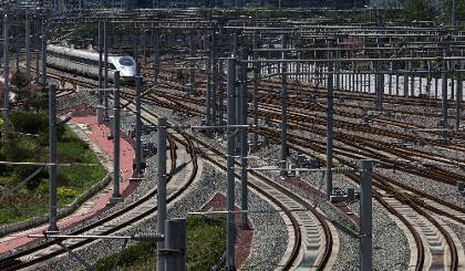 Κίνα: Σταματά κάθε κατασκευαστικό σχέδιο στο σιδηρόδρομο