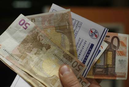 400 εκατ. τα χρέη καταναλωτών στη ΔΕΗ
