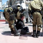 «Δώρο» τσάντα με μολότοφ από την ΕΛ.ΑΣ «Δώρο» τσάντα με μολότοφ από την ΕΛ.ΑΣ