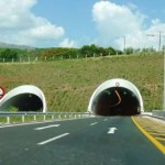 Παζάρι με τράπεζες και κατασκευαστές για τους «παγωμένους» αυτοκινητόδρομους