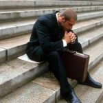 Εργασιακή ανασφάλεια και τάσεις φυγής καταλαμβάνουν τους εργαζόμενους