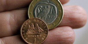 Παράλληλη κυκλοφορία ευρώ-νέας δραχμής;