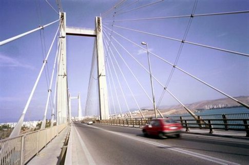 Κλειστή η γέφυρα της Χαλκίδας