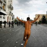 Στον εισαγγελέα ο .. γυμνός του χθεσινού συλλαλητηρίου