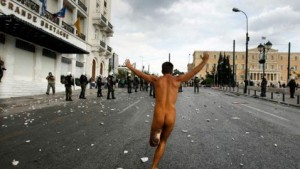 Στον εισαγγελέα ο .. γυμνός του χθεσινού συλλαλητηρίου