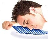 Κοιμηθείτε… στη γραβάτα σας!