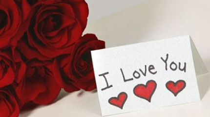 Έχουν την ίδια κάρτα για τον Άγιο Βαλεντίνο εδώ και 70 χρόνια!