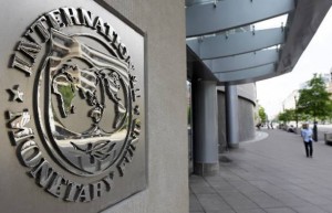 ΔΝΤ: Αντιμέτωπη με υψηλότερο των προβλέψεων έλλειμμα η Ελλάδα