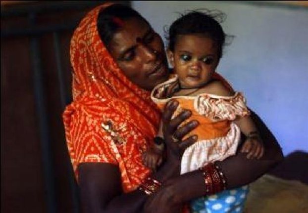 Ινδία:«Σκοτώνουν» τα κορίτσια προτού γεννηθούν