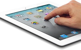Στα ράφια των καταστημάτων από το Σάββατο το iPad 2