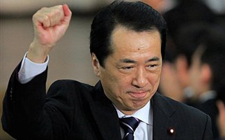 Εντείνονται οι πιέσεις για παραίτηση του ιάπωνα πρωθυπουργού