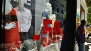 Καλοκαιρινές εκπτώσεις 2011: Ξεκινούν αύριο οι εκπτώσεις