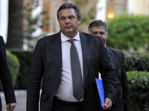 Ο Καμμένος, οι θεωρίες συνωμοσίας και το plan B που... τον έκαψε