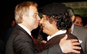 Μυστικές συναντήσεις είχε ο Μπλερ με τον Καντάφι