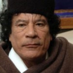 Ο Καντάφι απειλεί την Ευρώπη με λαθρομετανάστες