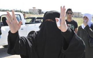 Σε «εμπόλεμη» κατάσταση η Συρία