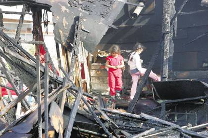 Ανθρωποι και ποντίκια στον ίδιο καταυλισμό