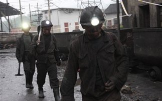 Νεκροί και εγκλωβισμένοι σε τέσσερα ορυχεία της Κίνας