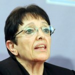 Παπαρήγα: «Ο λαός πρέπει να οδηγήσει στο περιθώριο τη Χρυσή Αυγή»