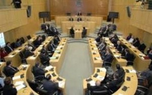 Αγωνία για την οικονομία στην Κύπρο