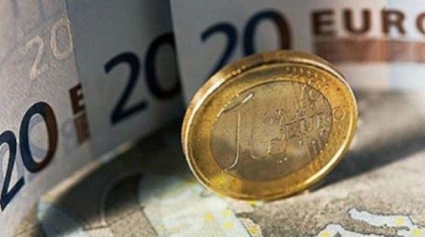«Έκρηξη» στις μειώσεις μισθών μέσω ατομικών και ευέλικτων συμβάσεων
