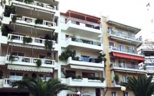 Μπήκε στο σπίτι ως «ενοικιάστρια» και λήστεψε την ιδιοκτήτρια