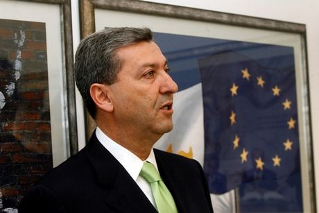 Έρευνα για τα περί εκροών κεφαλαίων πριν την απόφαση του Eurogroup ζητά ο Λιλλήκας