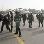 Με αύρες, σκυλιά και πλεξιγκλάς κατά διαδηλωτών από Σεπτέμβριο