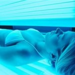 Μαυρίστε τεχνητά χωρίς να τρέχετε σε σολάριουμ