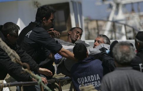 Λαμπεντούζα: Τραγωδία με ναυαγούς μετανάστες