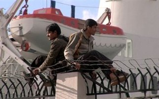Συλλήψεις παράνομων μεταναστών και διακινητών