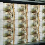 Τέλος τα μετρητά για συναλλαγές άνω των 3.000 ευρώ