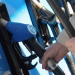 Πειραγμένες αντλίες κλέβουν βενζίνη