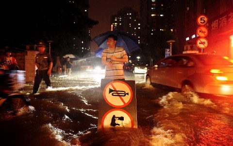 37 νεκροί από τις πλημμύρες στο Πεκίνο