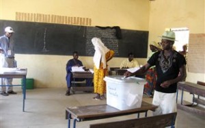 «Θορυβώδεις» οι εκλογές στη Νιγηρία