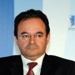 «Όχι» Παπακωνσταντίνου σε αποκρατικοποιήσεις-εξπρές