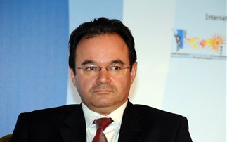 «Όχι» Παπακωνσταντίνου σε αποκρατικοποιήσεις-εξπρές