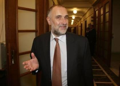 Τέλος οι συμβασιούχοι και ωρομίσθιοι στα ΑΕΙ και ΤΕΙ