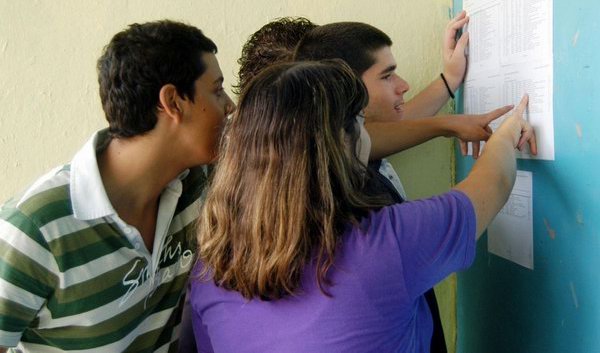 Πανελλαδικές Εξετάσεις 2011:Μείωση του αριθμού εισακτέων σε ΑΕΙ-ΤΕΙ