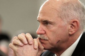 Κόντρα Παπανδρέου με τον καθηγητή Γιάννη Στουρνάρα για το έλλειμα
