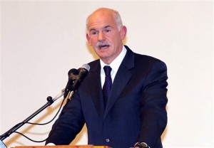 Διέκοψαν τη διάλεξη του Γ.Παπανδρέου