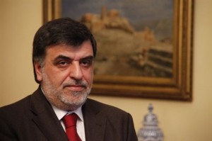 Αποχωρεί από την προεδρία της ΑΔΕΔΥ ο Σπύρος Παπασπύρος