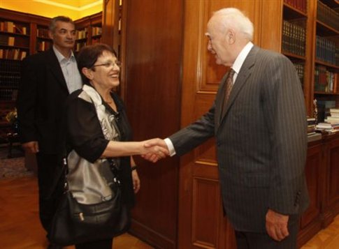 Συνάντηση Παπούλια - Παπαρήγα