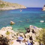 Η χήρα του Ά. Κουίν απαιτεί αποζημίωση 600.000 ευρώ από την Ελλάδα