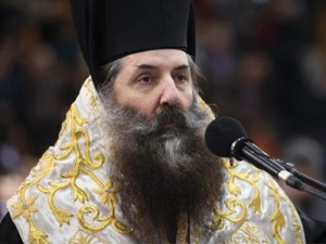 Μητροπολίτης Πειραιώς: «Πίσω από το μποζόνιο κρύβεται ο διάβολος»