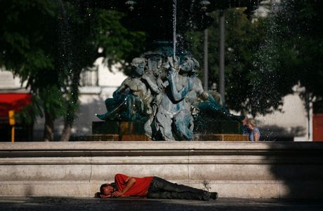 Τη Δευτέρα παρουσιάζεται ο προϋπολογισμός λιτότητας στη Πορτογαλία
