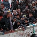 Καλύτερες συνθήκες ζητούν οι πρόσφυγες της Λαμπεντούζα