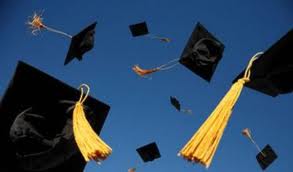 Εκκρεμούν τα πτυχία των ξένων πανεπιστημίων