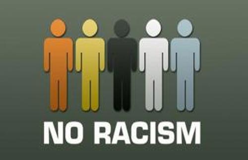 H ξενοφοβική ρητορική ενισχύει τους ακροδεξιούς