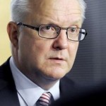 Ρεν: «Οι μισθοί και οι συντάξεις μειώθηκαν περισσότερο από όσο ζήτησε η τρόικα»